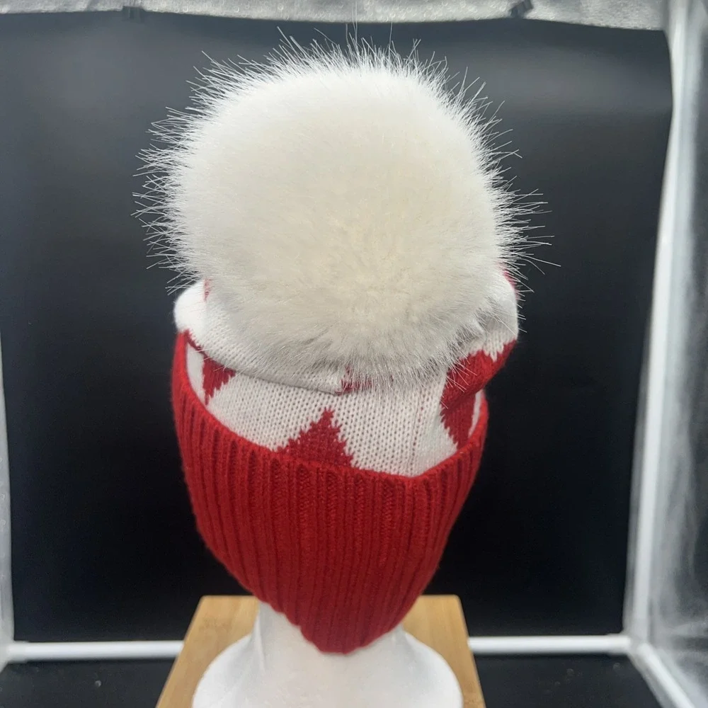 Victoria's Secret Knit Beanie Hat Pom Pom One Size Red White Hearts